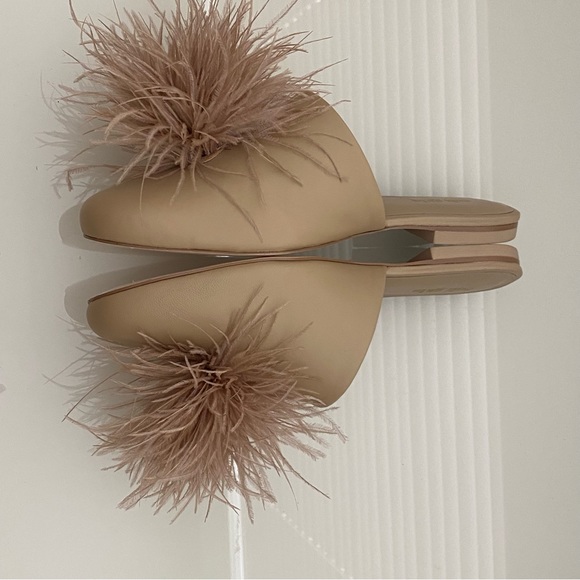 Cult Gaia Ray Neutral Tan Ostrich Feathers Miles Flats SZ 9.5/39.5 - Picture 10 of 15